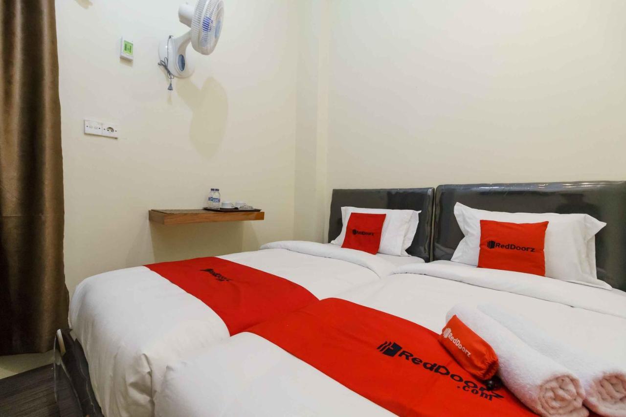 Hotel Reddoorz Syariah Near Lubang Jepang Bukittinggi Exteriér fotografie