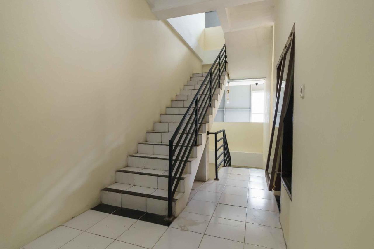 Hotel Reddoorz Syariah Near Lubang Jepang Bukittinggi Exteriér fotografie